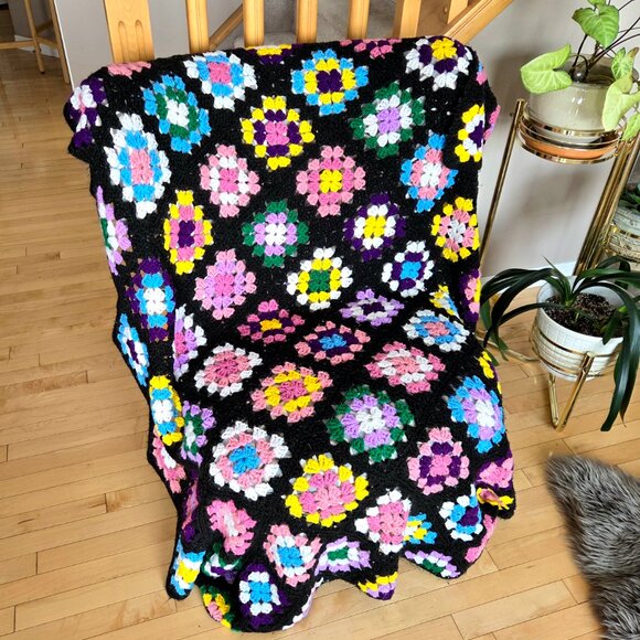 Handmade Crochet Granny Square Throw Blanket Afghan Boho Bohemian Cozy Bedroom - Picture 6 of 7